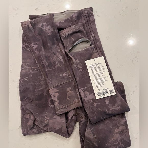 Lululemon Hug Your Core SHR Tight 28” - Picture 8 of 10